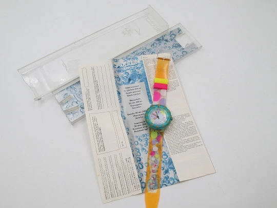 Swatch Scuba 200m Sea Grapes SDK105. Plástico colores. Cuarzo. Suiza. 1991