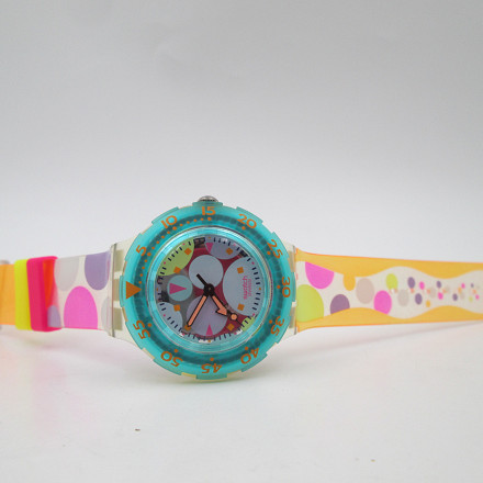 Swatch Scuba 200m Sea Grapes Plastico Colores Cuarzo 1991 El