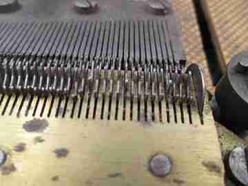Symphonion mechanical music box. 4 metallic records. 1886. Hand crank