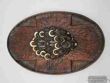 Tabla de madera Jesús y los Apóstoles. Bronce y esmalte. España. Años 40