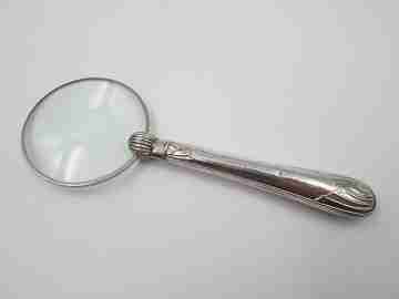 Table / desk magnifying glass. Sterling silver. Joseph Yates. Shells motifs. 1910's