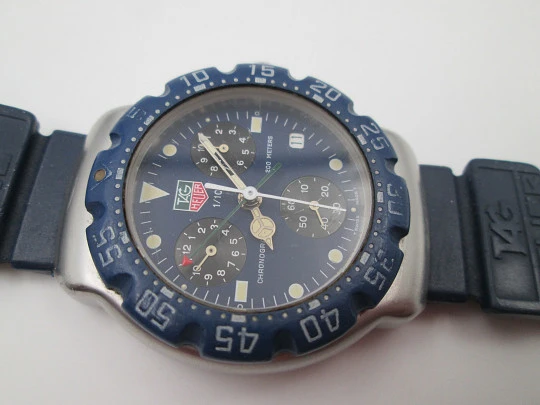 Tag Heuer F1 200 meters chronograph. Steel. Rubber strap. Quartz. 1990's