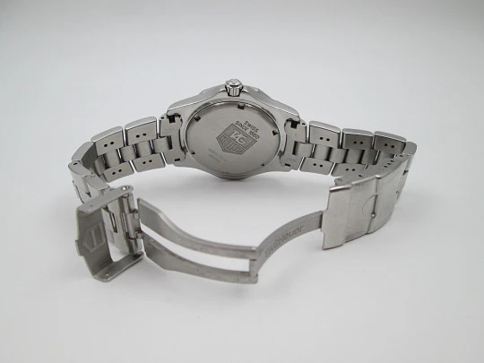 Tag Heuer Professional 200 meters. Steel. Bracelet. Calendar. Quartz. 2010's