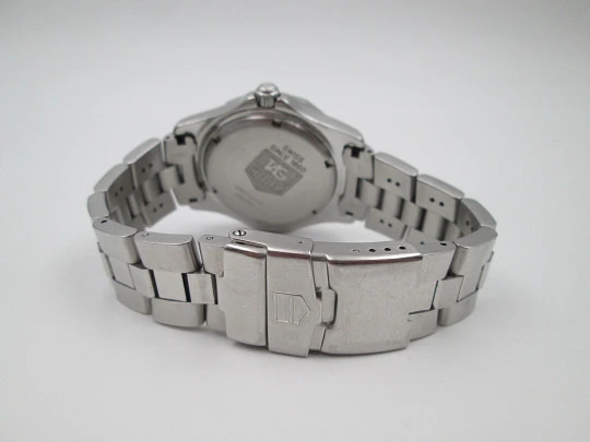 Tag Heuer Professional 200 meters. Steel. Bracelet. Calendar. Quartz. 2010's