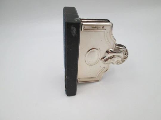 Tarjetero / portacartas Pedro Durán. Plata de ley y mármol. Motivo de caballo. 1980
