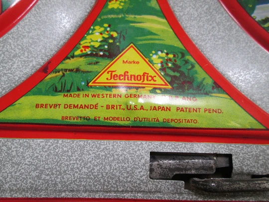 Technofix automatic track. Highway-Viaduct. Tinplate. 1960's. Cars. Box