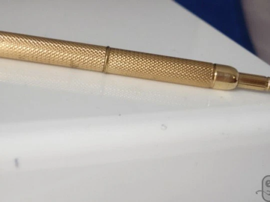 Telescopic propelling pencil. Gold plated. Perry & Co. 1910. Twist system