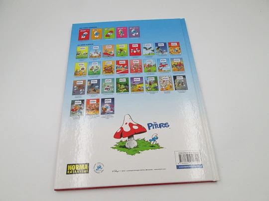 The Smurfs. Comic strips 1. Colour hardcover. Peyo illustrations. Norma publisher, 2013