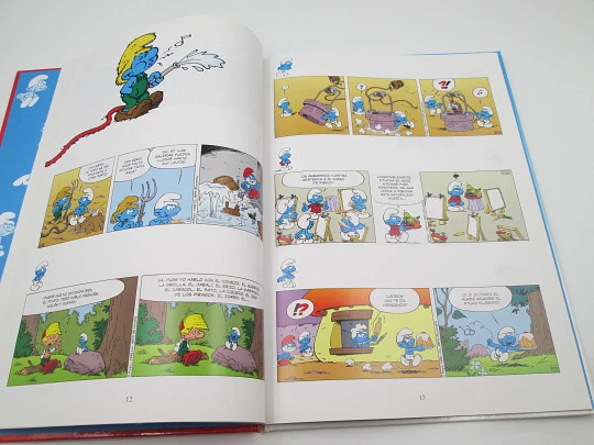 The Smurfs. Comic strips 1. Colour hardcover. Peyo illustrations. Norma publisher, 2013
