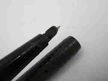 The Wayland. Black hard rubber. Eyedropper system. 14k gold nib. 1910. USA