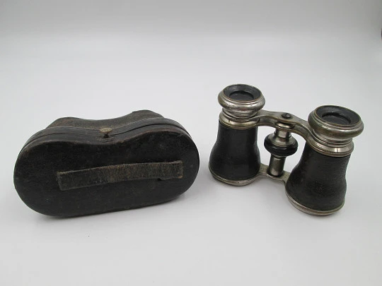 Theater and opera binoculars with case. Silver brass & black leather. Germany. 1930's Theater and opera binoculars with case. Silver brass & black leather. Germany. 1930's