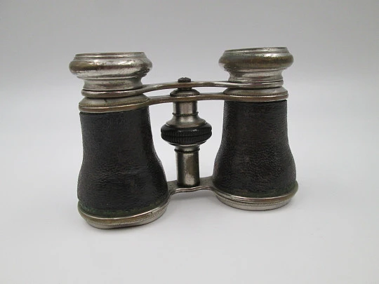 Theater and opera binoculars with case. Silver brass & black leather. Germany. 1930's Theater and opera binoculars with case. Silver brass & black leather. Germany. 1930's