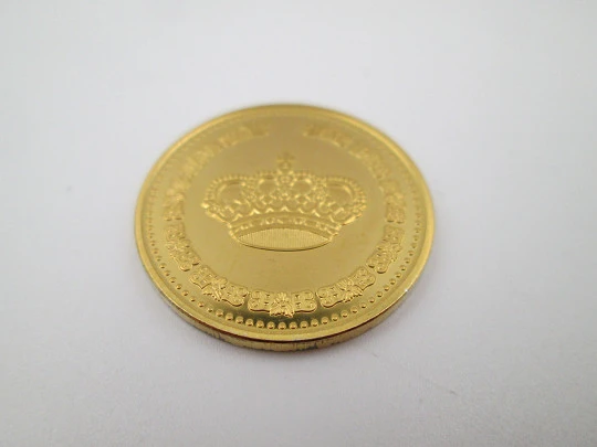 Thirteen wedding coins set in sterling silver vermeil. Spanish monarchs. Royal Mint. 1980's Thirteen wedding coins set in sterling silver vermeil. Spanish monarchs. Royal Mint. 1980's