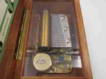 Thorens 3 song swiss wind-up mechanism music box. Wood and metal. 1960's