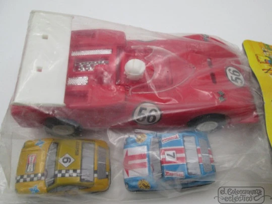 Three cars Gozan set. Metal and plastic. Chaparral 2-E & Racing. 1970