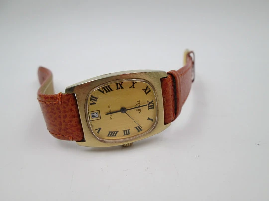 Timex 100. Stainless steel & gold plated. Manual wind. Calendar. 1960's. Swiss