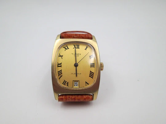Timex 100. Stainless steel & gold plated. Manual wind. Calendar. 1960's. Swiss
