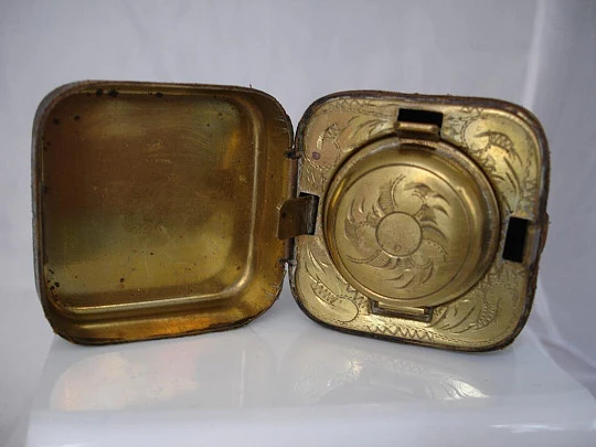 Tintero de viaje. Bronce. Piel marrón. 1920. Marca Juk