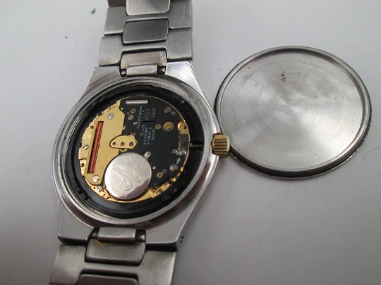 Tissot PRX cuarzo. Acero inoxidable y chapados oro. Triple calendario y fases Luna