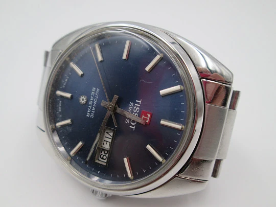 Tissot Seastar. Automatic. 1970's. Calendar. Steel. Bracelet. Blue dial