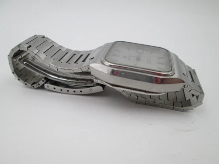 Tissot Seastar Steel Quartz Square Case Calendar | El