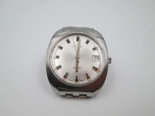 Titan. Stainless steel. Manual wind. Bracelet. Calendar. 1970's. Swiss