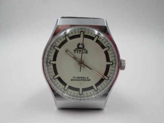 Titus cadet. Stainless steel. Manual wind. Luminescent dial. 1970's