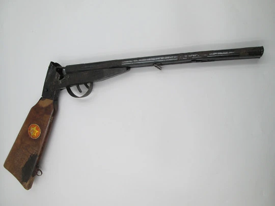 Toy sheriff compressed air shotgun. Joaquin Saludes (JEFE). Wood and iron