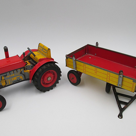 Tracteur Kovap Avec Remorque - Tôle - Moteur à Clé - Échelle 21 Cm - Peu Sorti