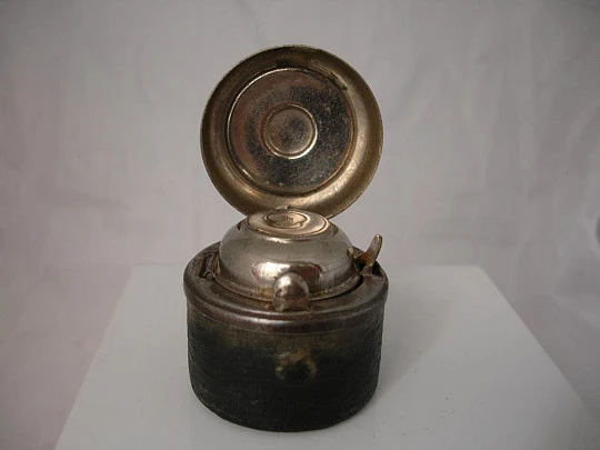 Travel inkwell. Black leather. Silver metal. Glass. 1930's