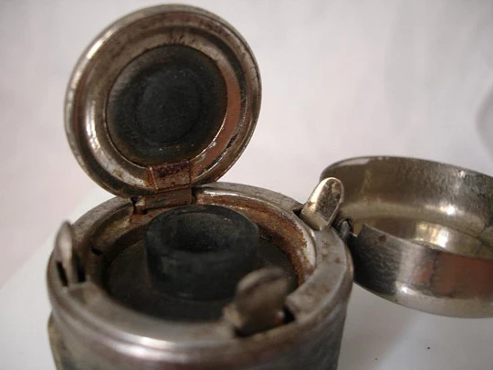 Travel inkwell. Black leather. Silver metal. Glass. 1930's