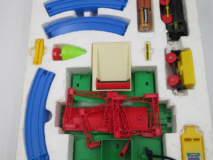 Tren Electrico Play Rail Geyper Plastico Colores Bateria El