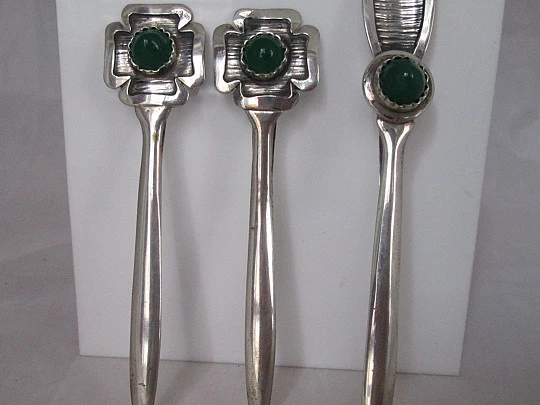 Tres tarjeteros / marca puestos. Plata de ley y crisopas verdes. 1970