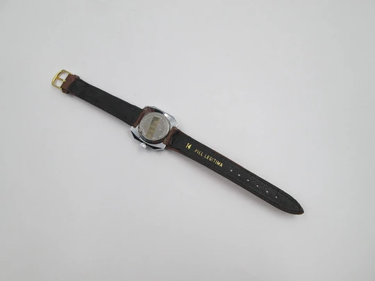 Tucah women's wristwatch. Chromed metal and steel. Manual wind. 1970's. Swiss