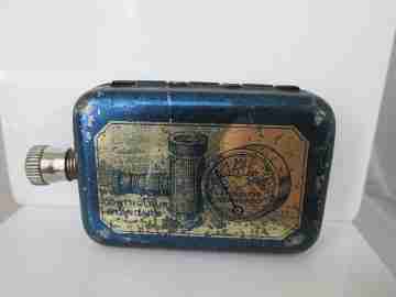 Tyre pressure gauge. France. Lithographed tinplate box. 1940