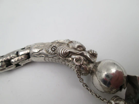Unisex bracelet. 925 sterling silver. Dragon heads and interlocking links. 1980's