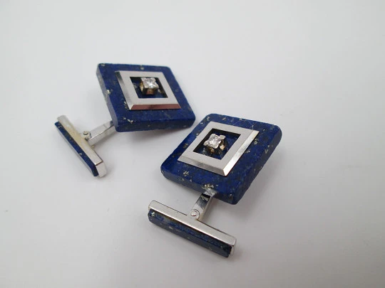 Unisex cufflinks. 18 karat white gold, lapis lazuli and two diamonds. Europe