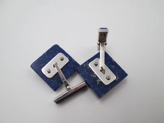 Unisex cufflinks. 18 karat white gold, lapis lazuli and two diamonds. Europe