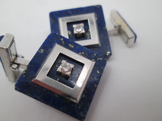 Unisex cufflinks. 18 karat white gold, lapis lazuli and two diamonds. Europe