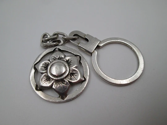 Unisex keychain. 925 sterling silver. Flower pendant. Circa 1980's