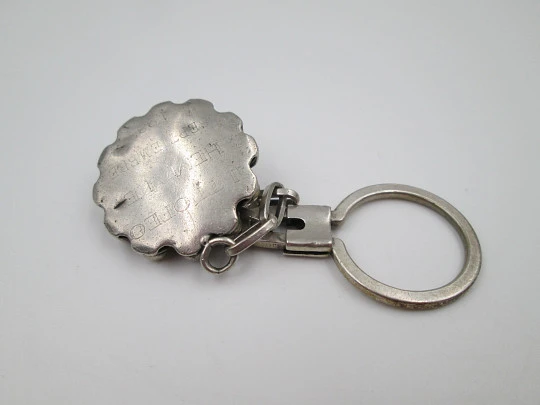 Unisex keychain. Charro button motif. Sterling silver. Chain and ring clasp. 1980's. Spain