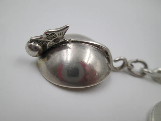 Unisex keychain. Sterling silver. Winged helmet. 1980's. Chain & hitch