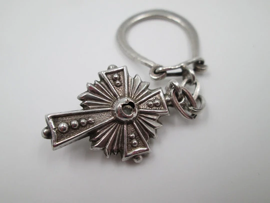 Unisex sterling silver keychain. Cross with radiance. Chain and hitch. 1970's. Spain