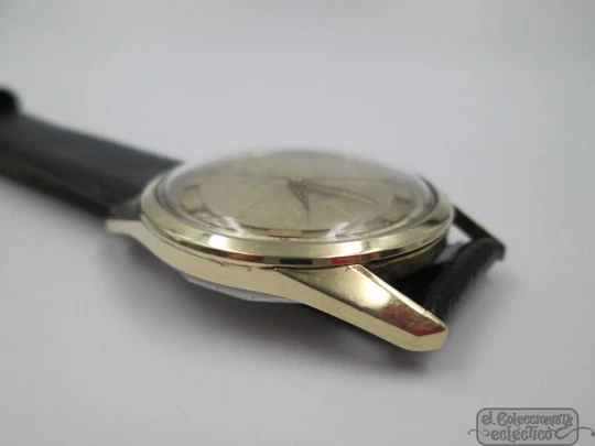 Universal Genève Polerouter Jet. Gold plated and steel. Automatic. Microtor