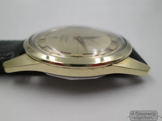 Universal Genève Polerouter Jet. Gold plated and steel. Automatic. Microtor
