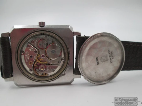 Universal Genève. Acero inoxidable. Cuerda manual. 1960. Mujer