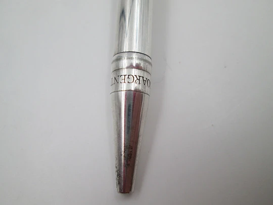 Unoargento ballpoint pen. Sterling silver. Vertical lines pattern. Push-down. 1980's