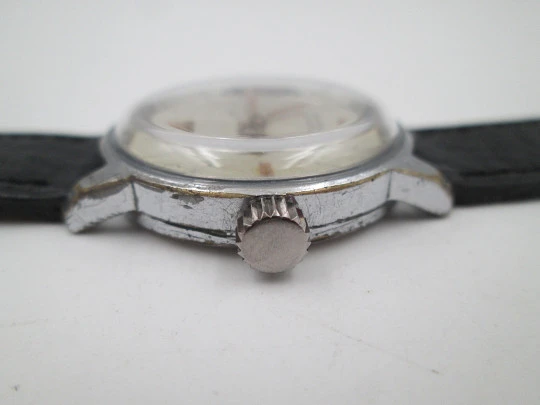 Vanguard Special. Chromed metal and steel. Manual wind. Small seconds hand. 1960's