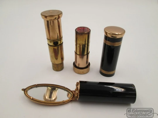 Vanity set. Golden metal and black enamel. Perfume. Compact. Lipstick
