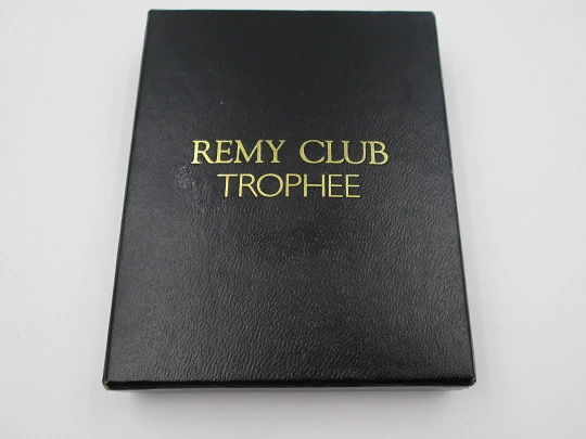 Vaso de viaje Remy Club Trophee. Acero y latón. Estuche, caja e instrucciones. Escocia